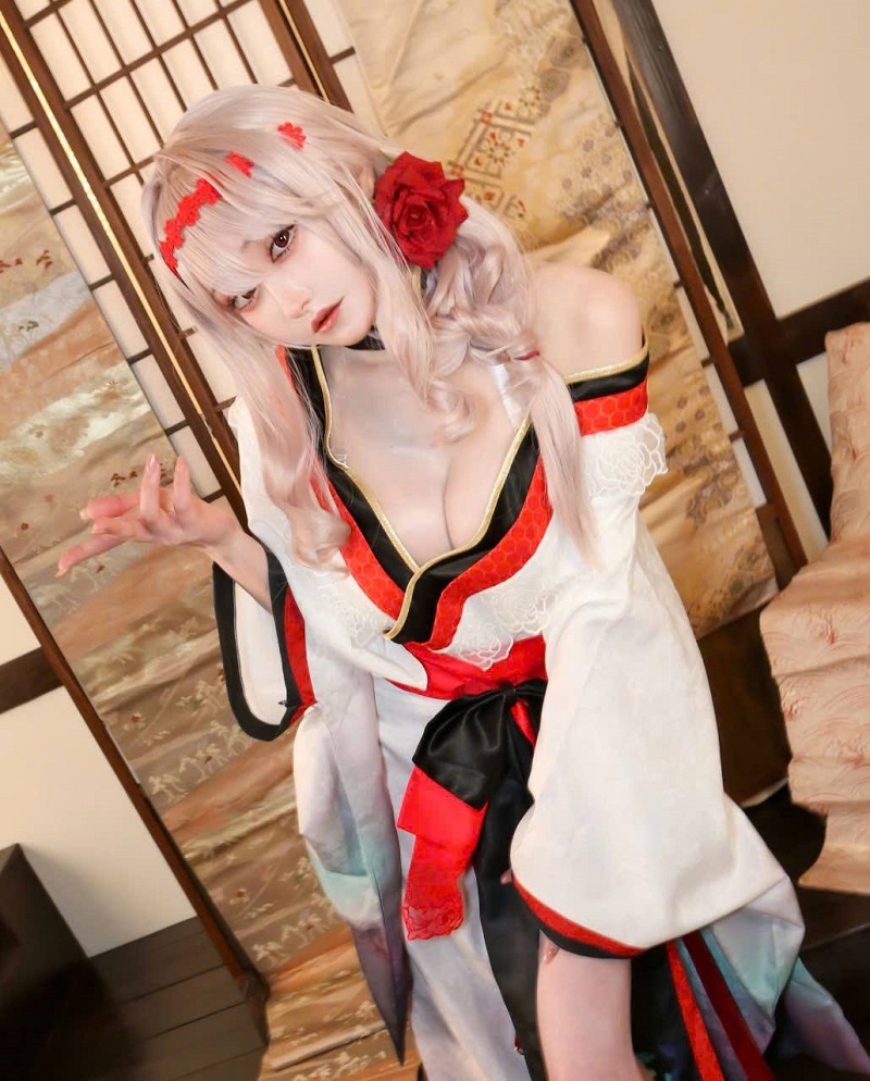 cosplay anime nữ khiêu gơi