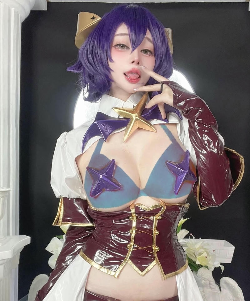 cosplay bunny