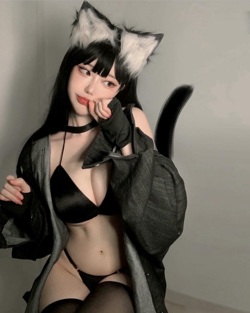 cosplay mèo quyễn rũ