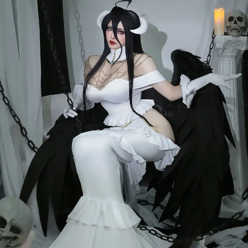 ảnh cosplay albedo