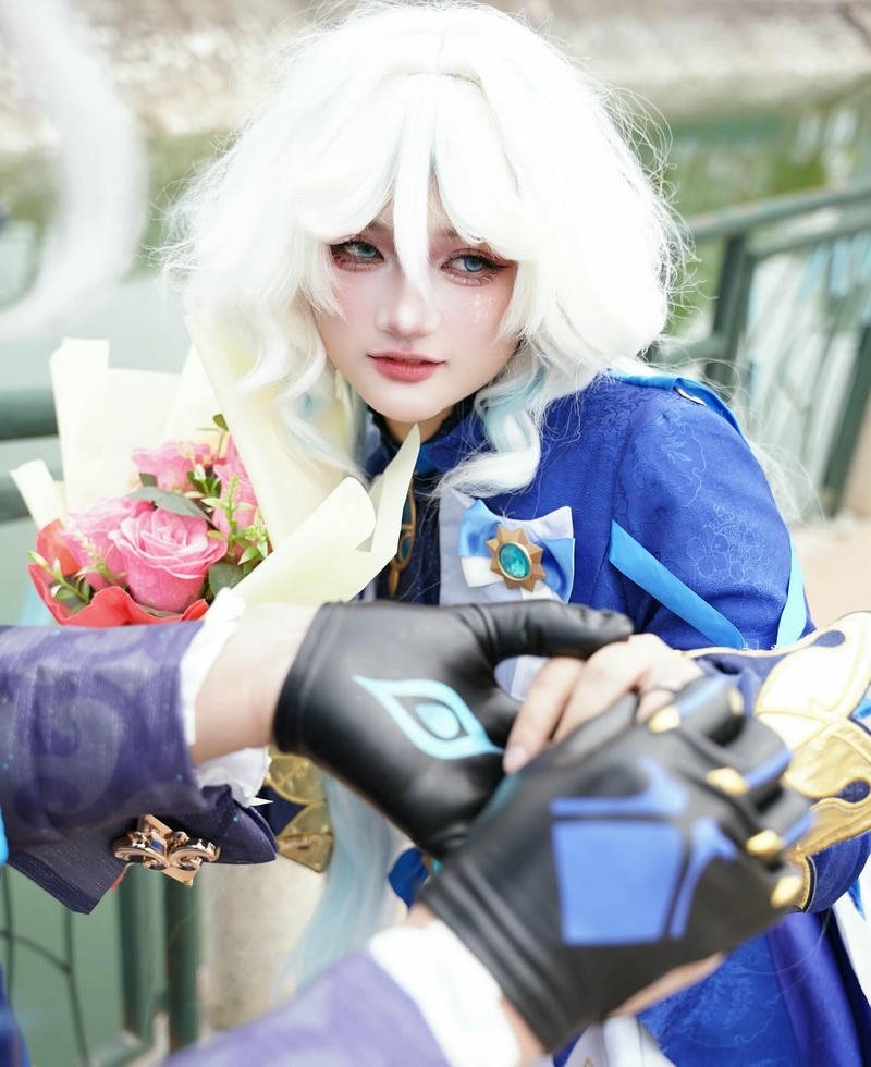 ảnh cosplay furina dễ thương