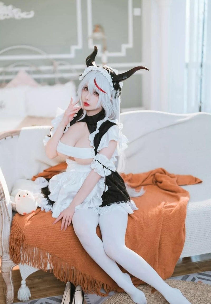 ảnh cosplay maid sexy