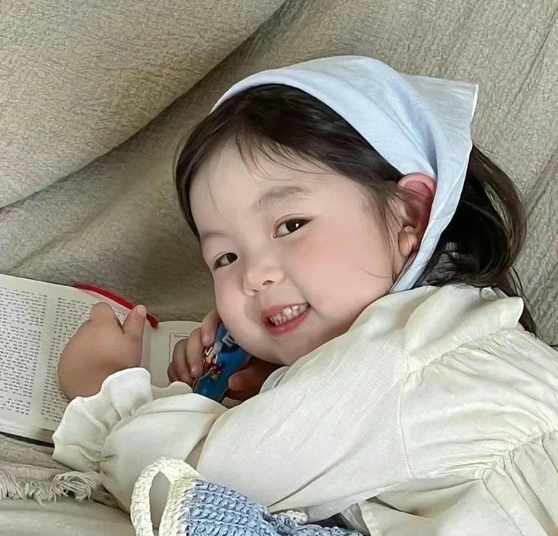 ảnh đại diện em bé cute