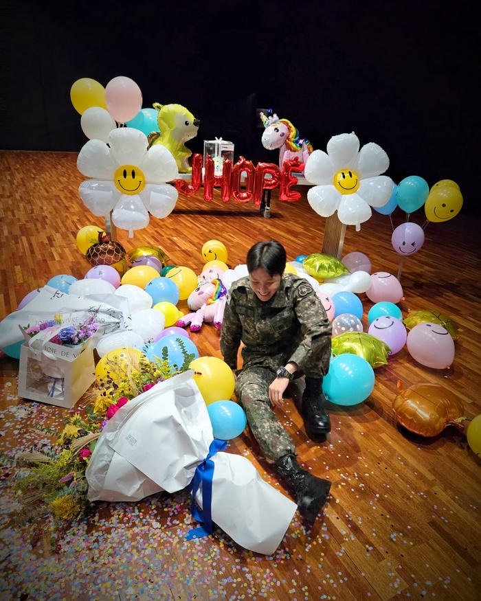 ảnh j hope