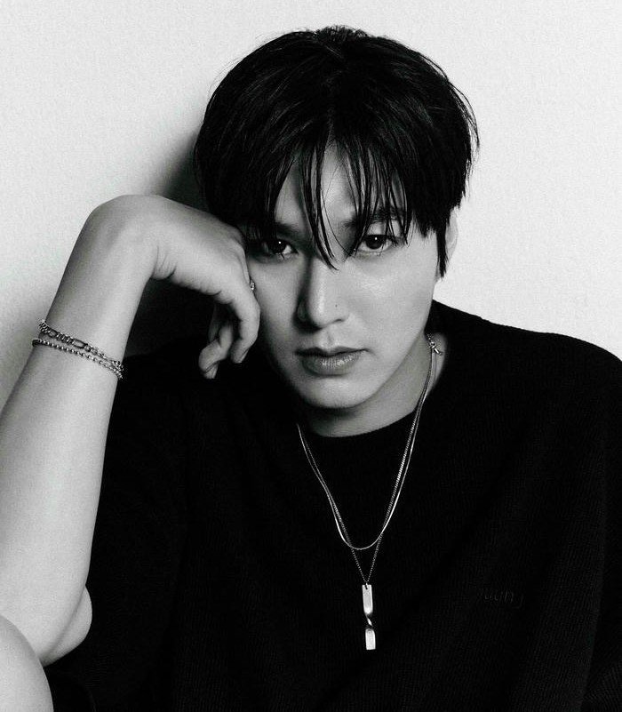 ảnh lee min ho trắng đen