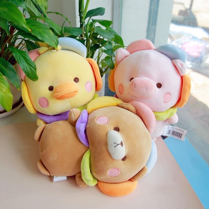 ảnh ôm gấu bông