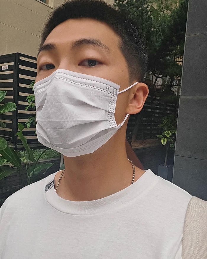 ảnh rm đeo khẩu trang