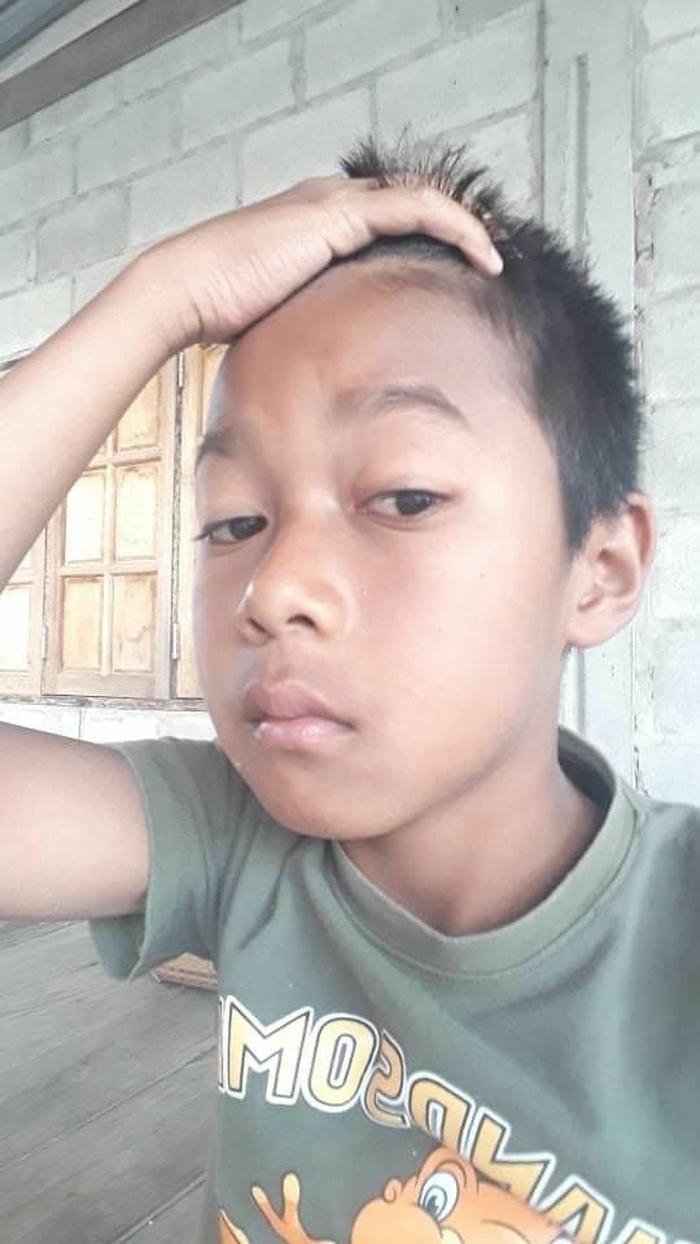 ảnh trai xấu buồn