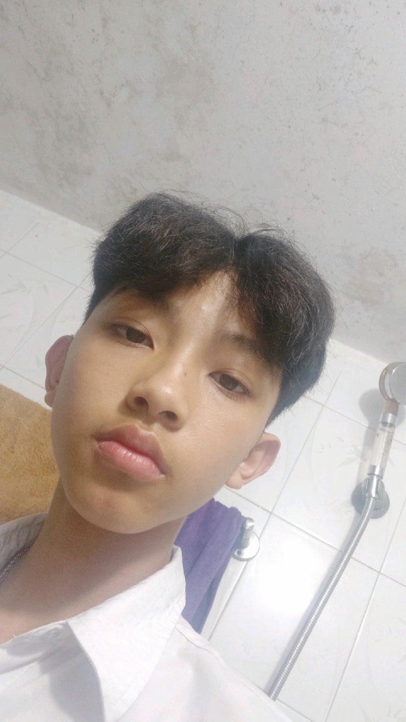 ảnh trẻ trâu 2 mái