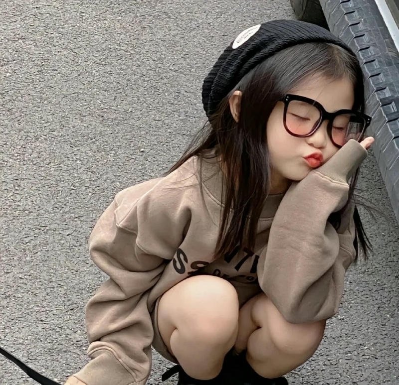 avatar ảnh em bé cute chu mỏ