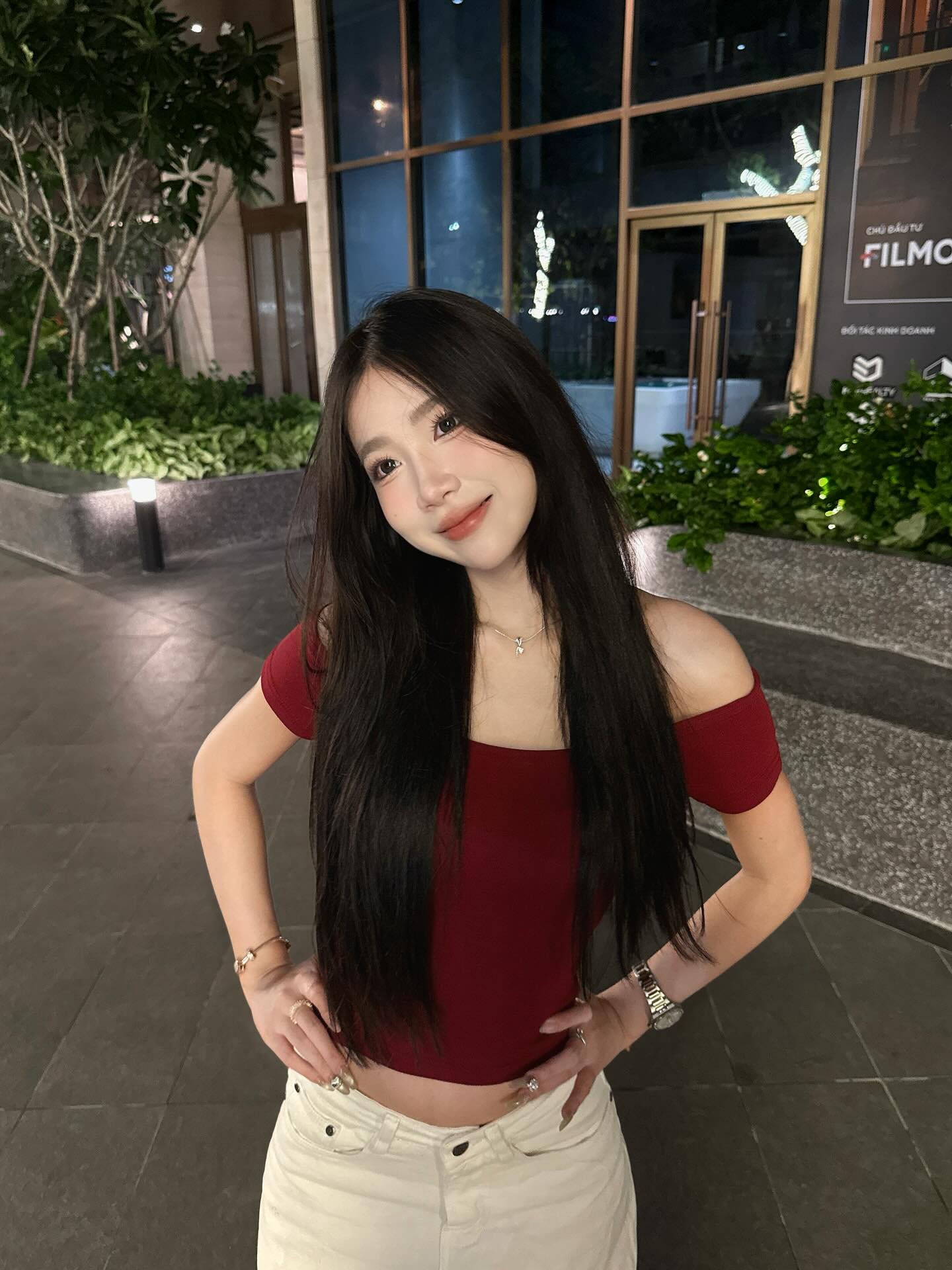 avatar gái xinh tóc dài