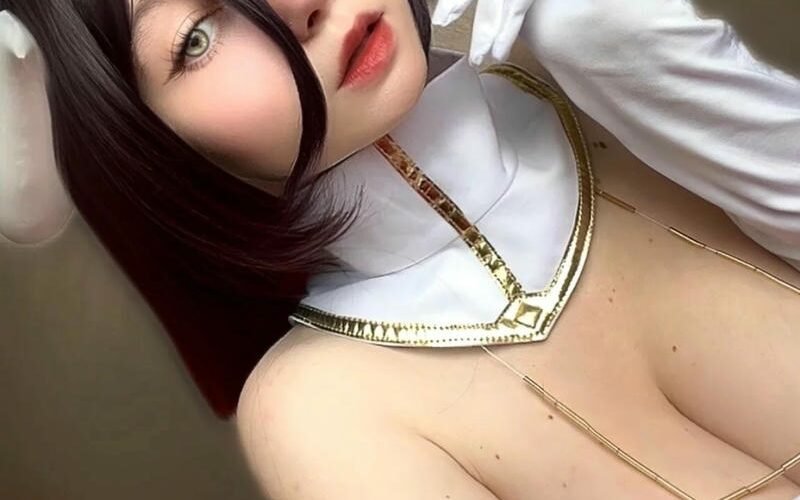 cosplay albedo vú to