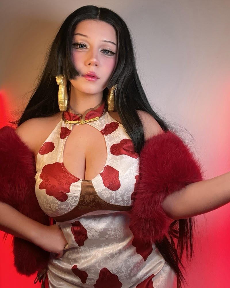 cosplay boa hancock vú to