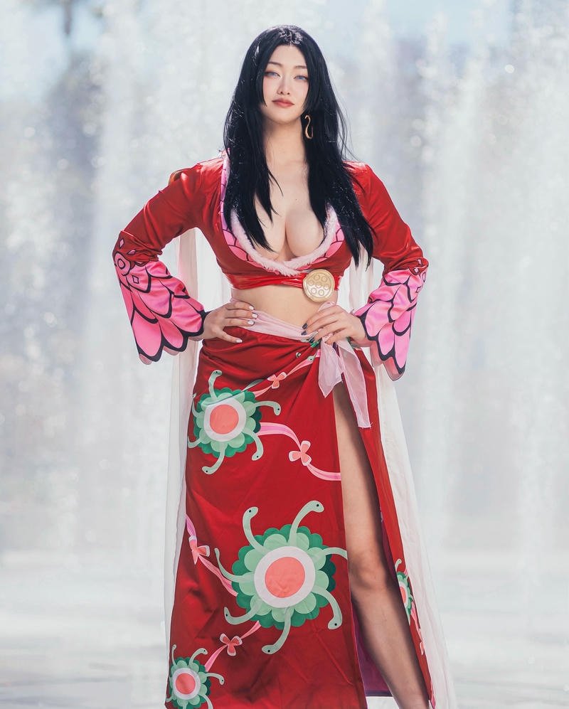 cosplay boa hancock