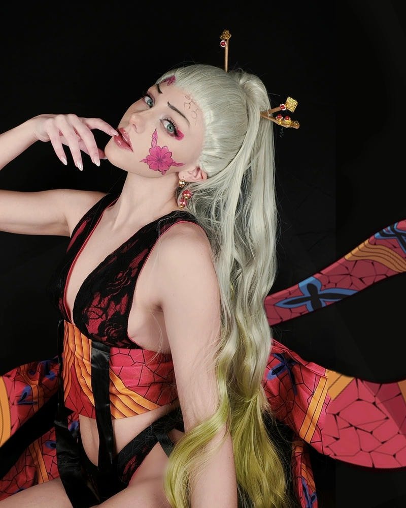 cosplay daki chào hàng