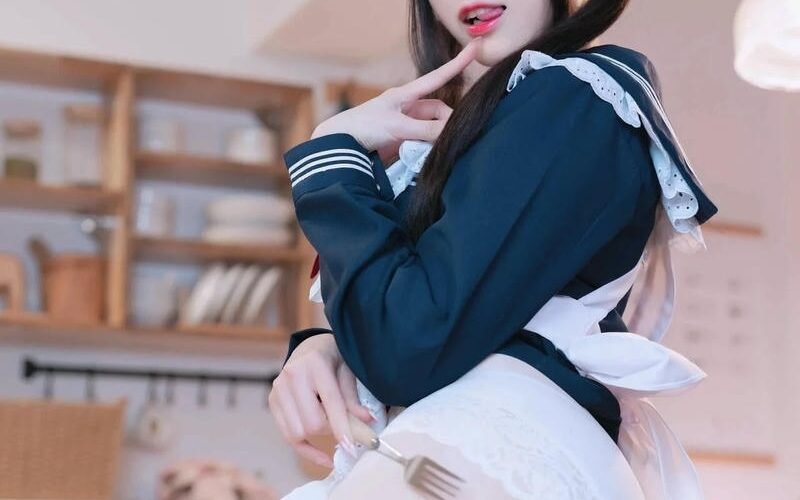 cosplay người hầu