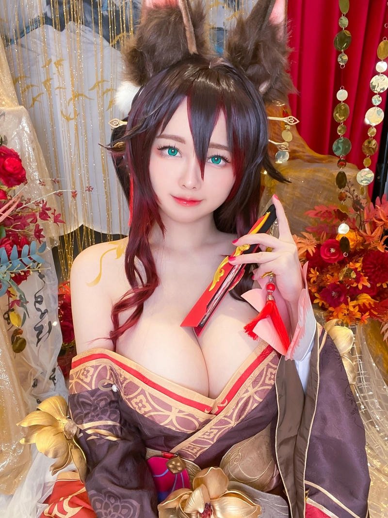 cosplay nhật chào hàng