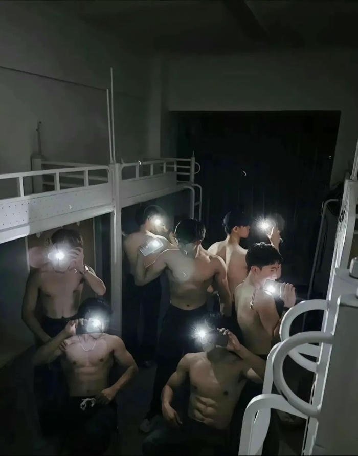 hình ảnh trai đẹp 6 múi trung quốc