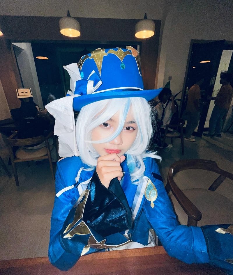 hình cosplay furina