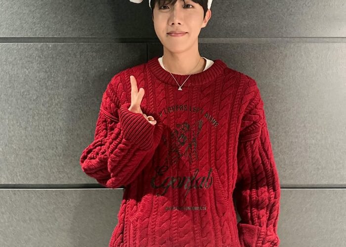 hình j hope cute