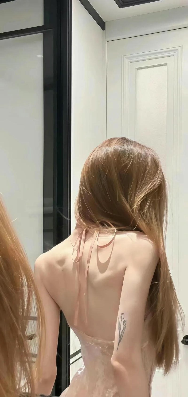 hình nền trắng đơn giản