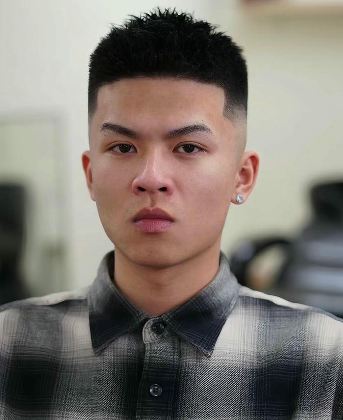 kiểu tóc mohican ngắn