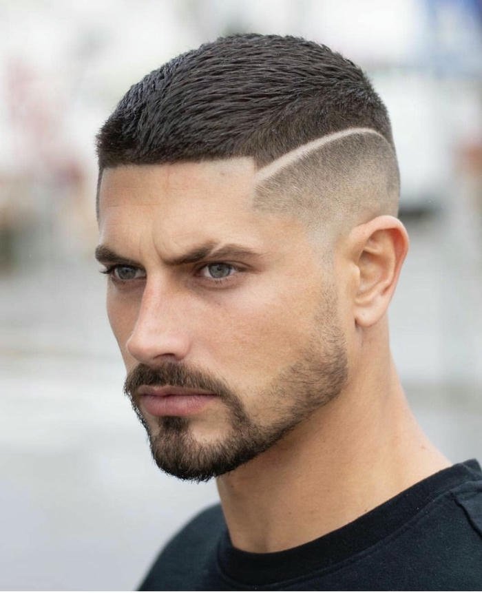 mohican ngắn mặt dài