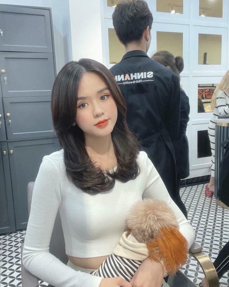 tóc mullet layer nữ mặt tròn