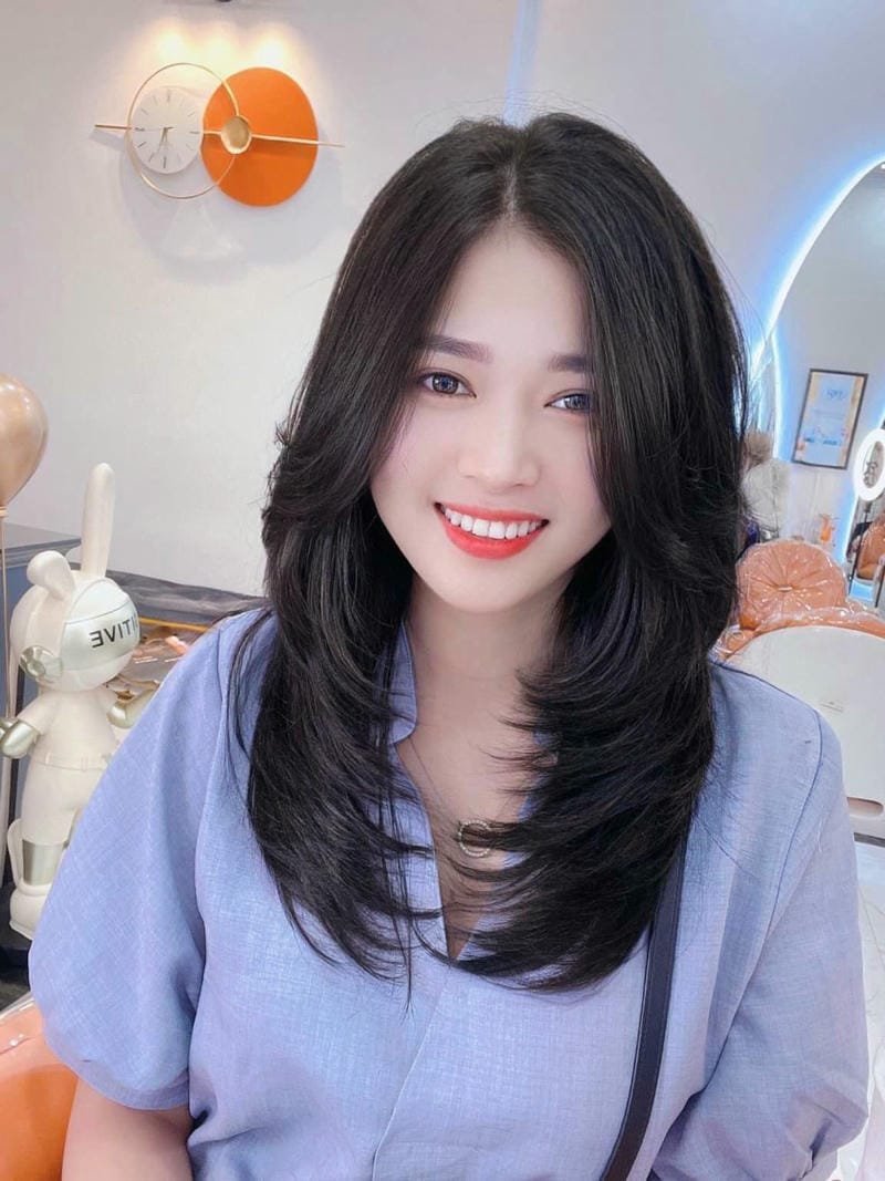 tóc mullet nữ mặt tròn